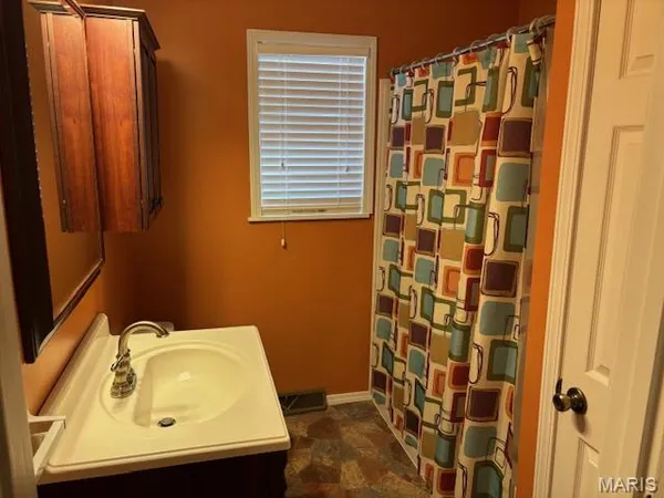 $180,000 | 39520 Kent Boulevard, Malden, MO 63863