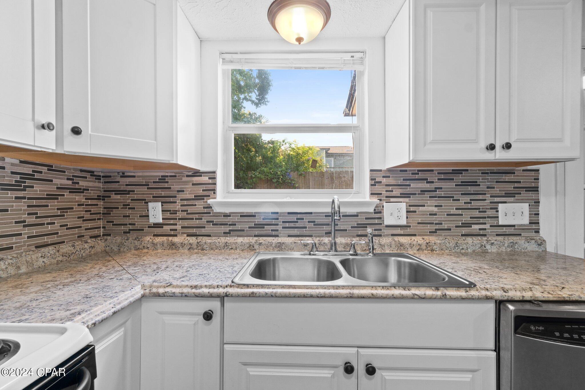 3126 East Baldwin Road Panama City, FL 32405 - Photo 7 of 18