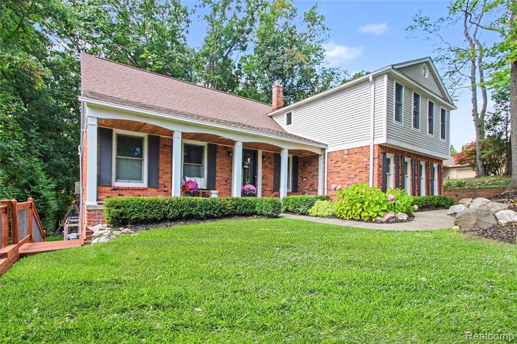 8265 Deerwood Road Clarkston, MI 48348 - Photo 2 of 50 Gallery Image 2