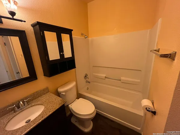 $1,750 | 7339 Hunters Land, San Antonio, TX 78249