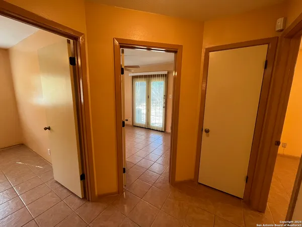 $1,750 | 7339 Hunters Land, San Antonio, TX 78249