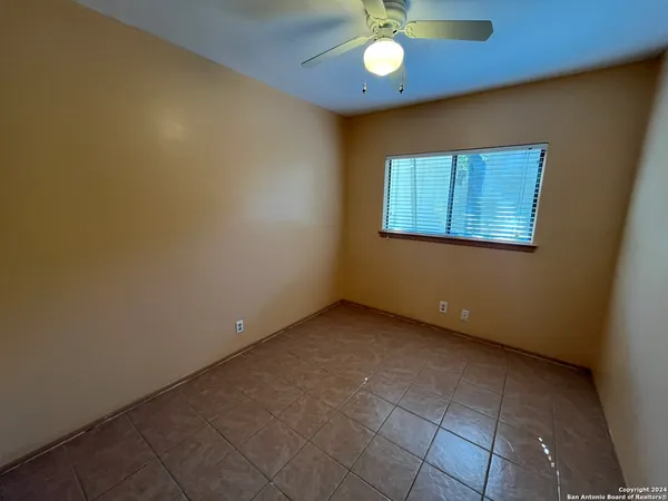 $1,750 | 7339 Hunters Land, San Antonio, TX 78249