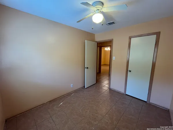 $1,750 | 7339 Hunters Land, San Antonio, TX 78249