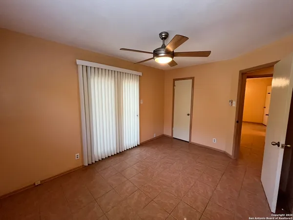 $1,750 | 7339 Hunters Land, San Antonio, TX 78249