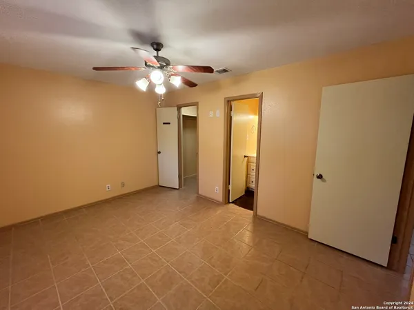 $1,750 | 7339 Hunters Land, San Antonio, TX 78249