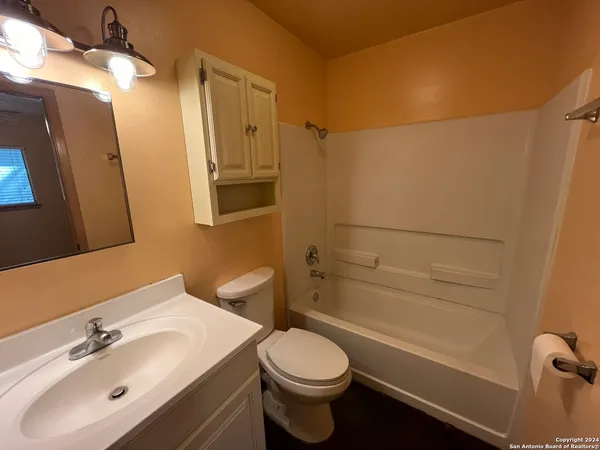 $1,750 | 7339 Hunters Land, San Antonio, TX 78249