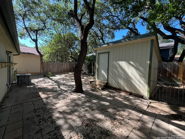 $1,750 | 7339 Hunters Land, San Antonio, TX 78249