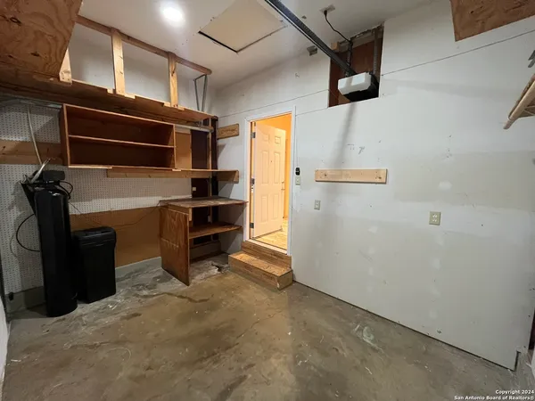 $1,750 | 7339 Hunters Land, San Antonio, TX 78249