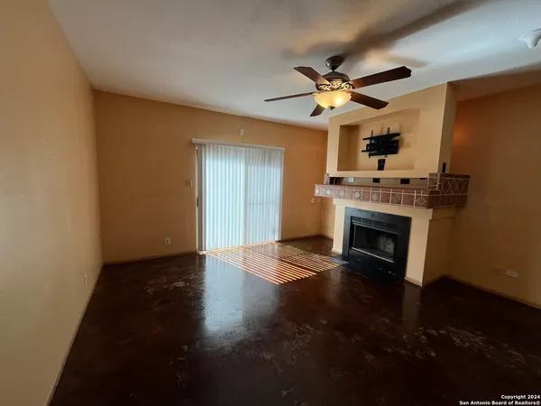 $1,750 | 7339 Hunters Land, San Antonio, TX 78249