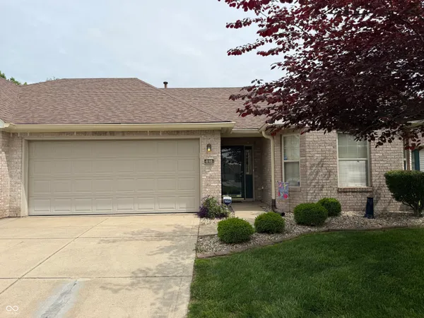 $250,000 | 818 Jared Drive, Greenwood, IN 46143