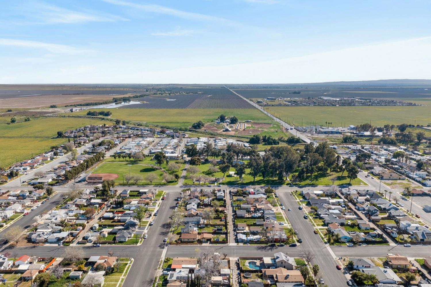 248 Harrison Street Coalinga, CA 93210 - Photo 13 of 30 an aerial view of residential building and ocean