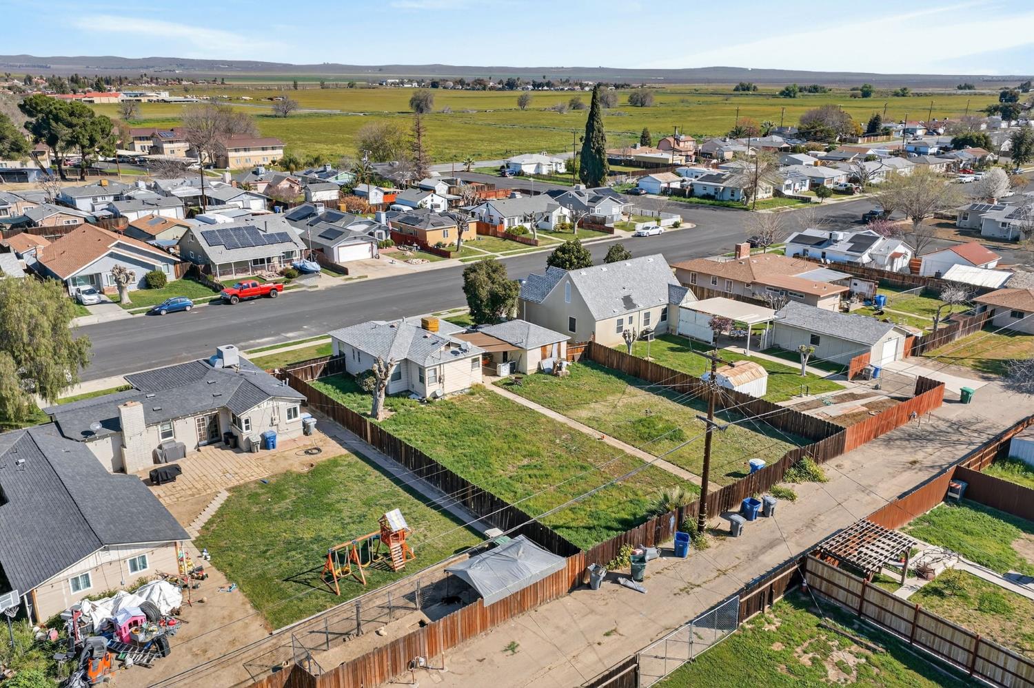 248 Harrison Street Coalinga, CA 93210 - Photo 7 of 30 a view of a city with an ocean