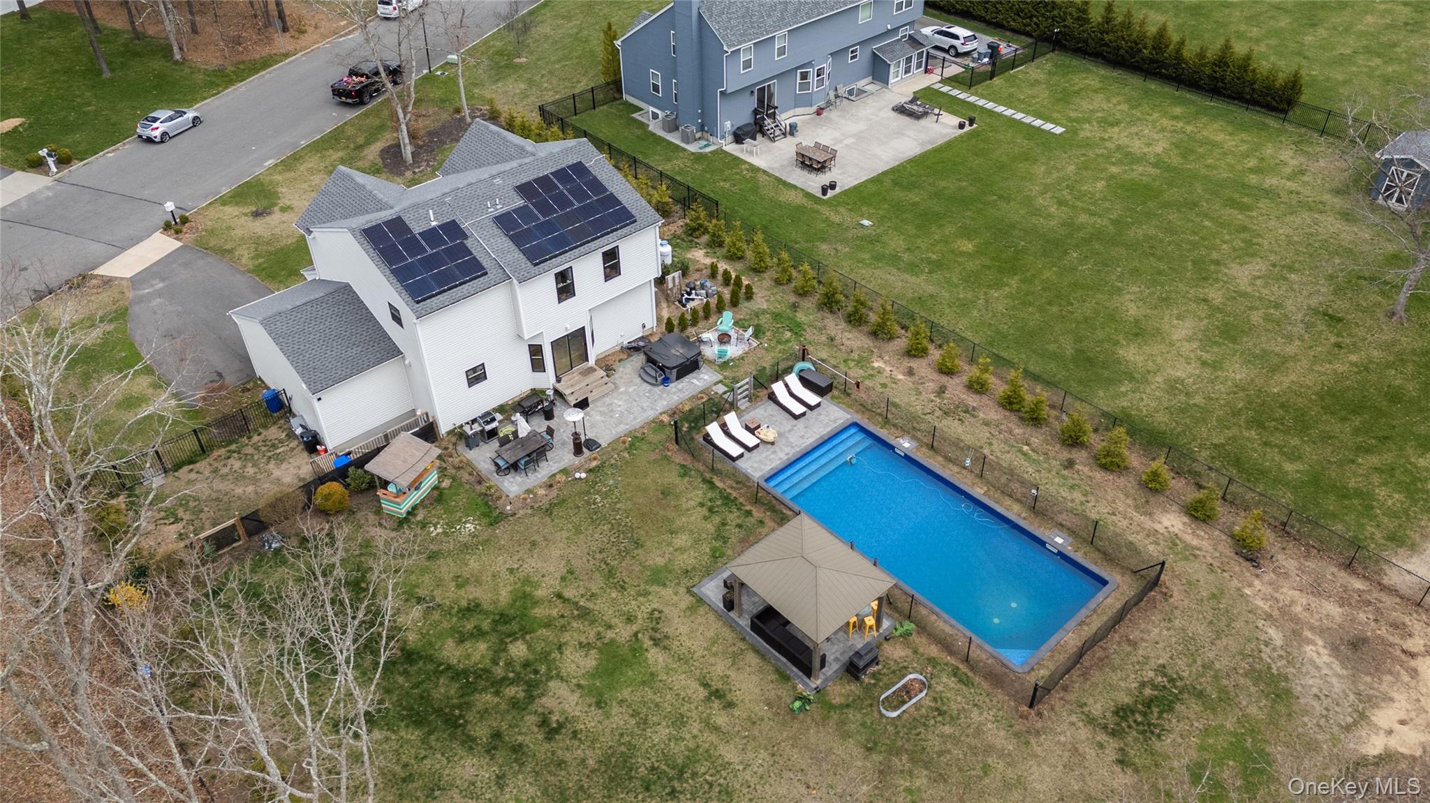 140 Gull Dip Road Ridge, NY 11961 - Photo 5 of 29