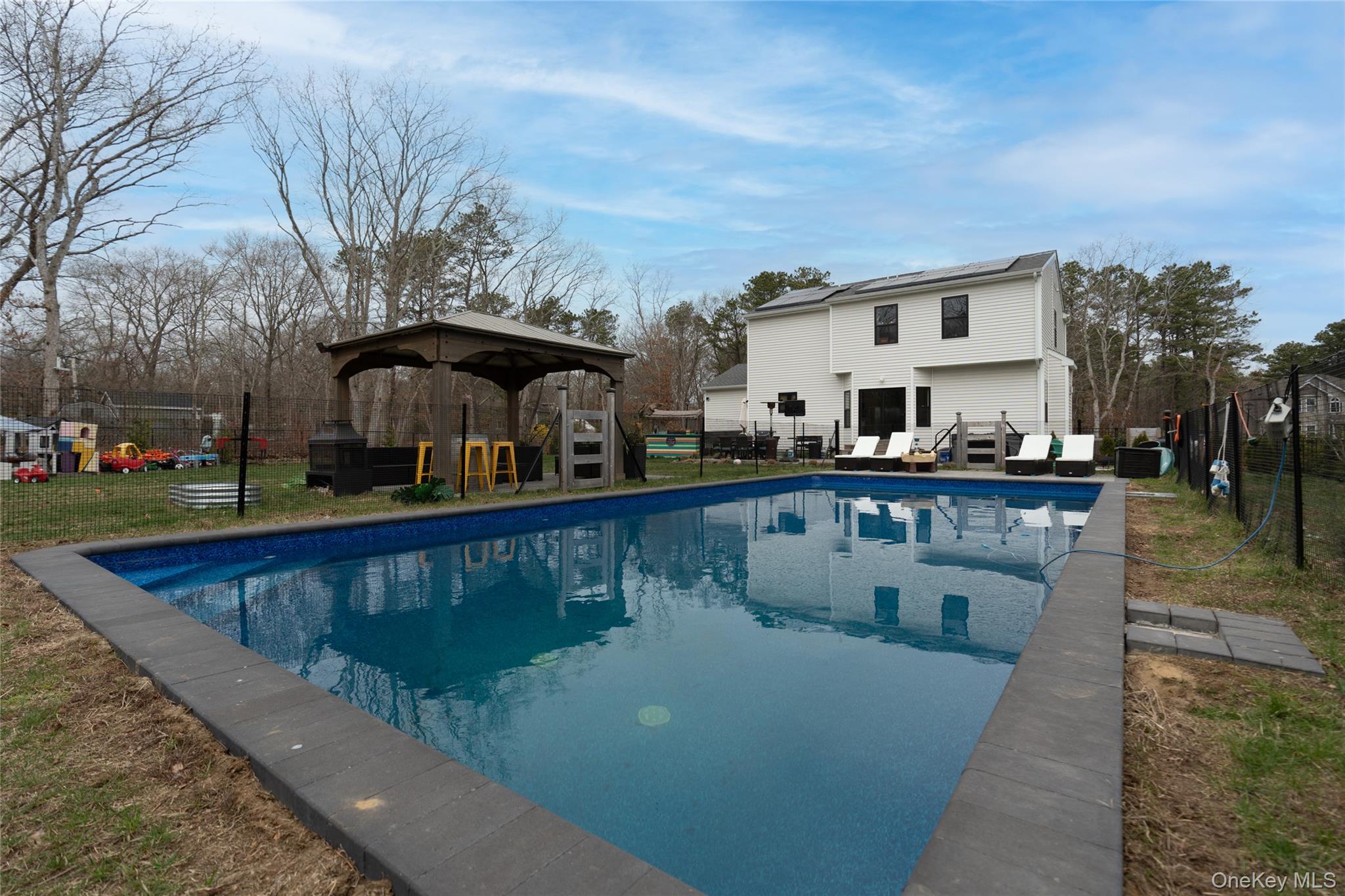 140 Gull Dip Road Ridge, NY 11961 - Photo 6 of 29