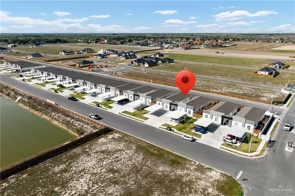 $1,350 | 3404 Ventura Avenue, Unit 2, Edinburg, TX 78541