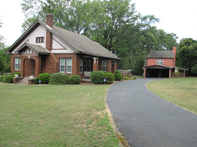 601 Columbia Road Edgefield, SC 29824 - Photo 1 of 1 Main View