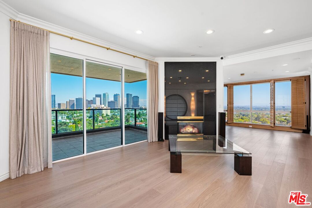 10490 Wilshire Boulevard, Unit 1004 Los Angeles, CA 90024 - Photo 8 of 45