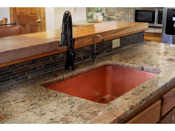$1,150,000 | 35 Cody Court, Lyons, CO 80540