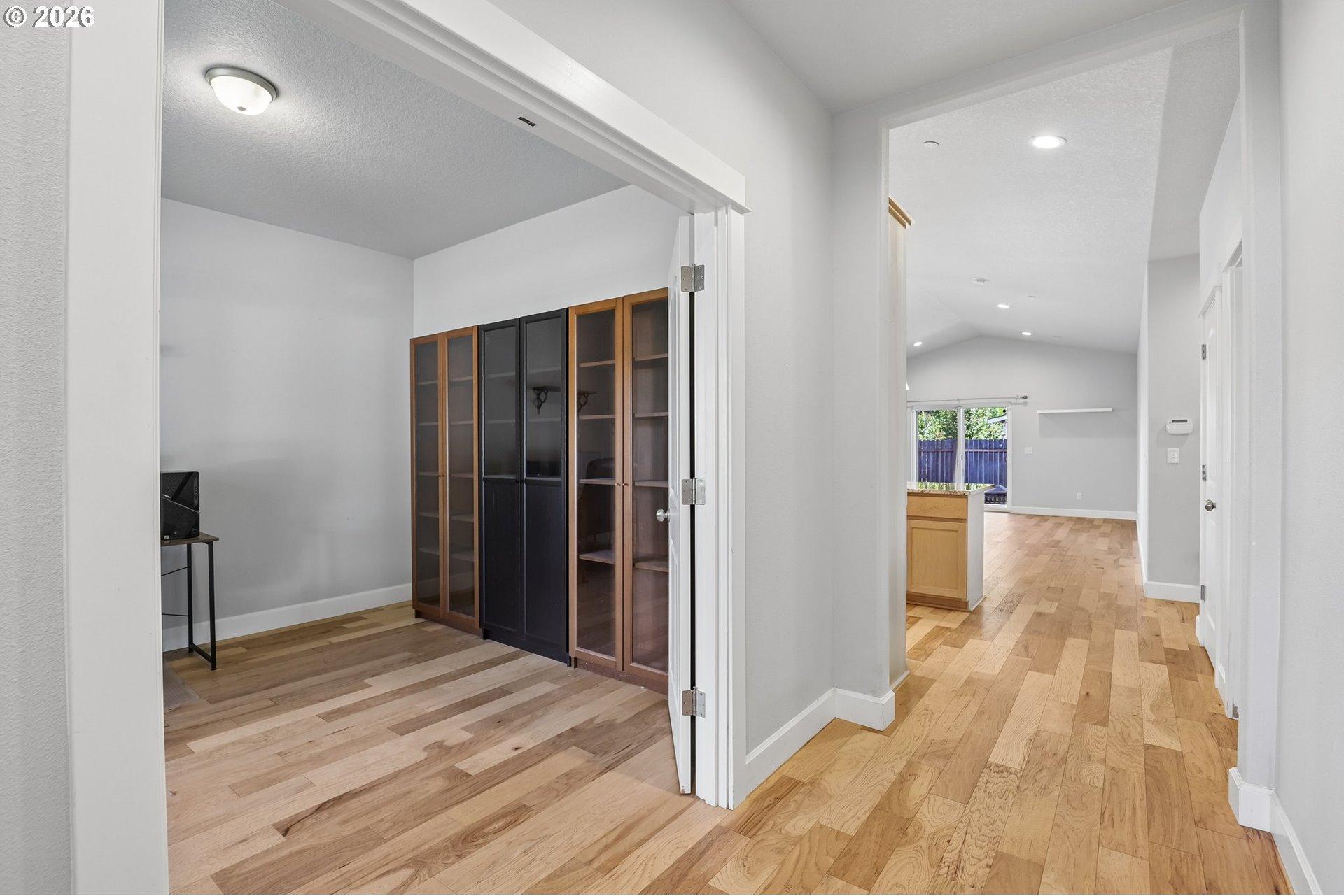 640 Southeast Sumner Street Camas, WA 98607 - Photo 4 of 37 Gallery Image 4