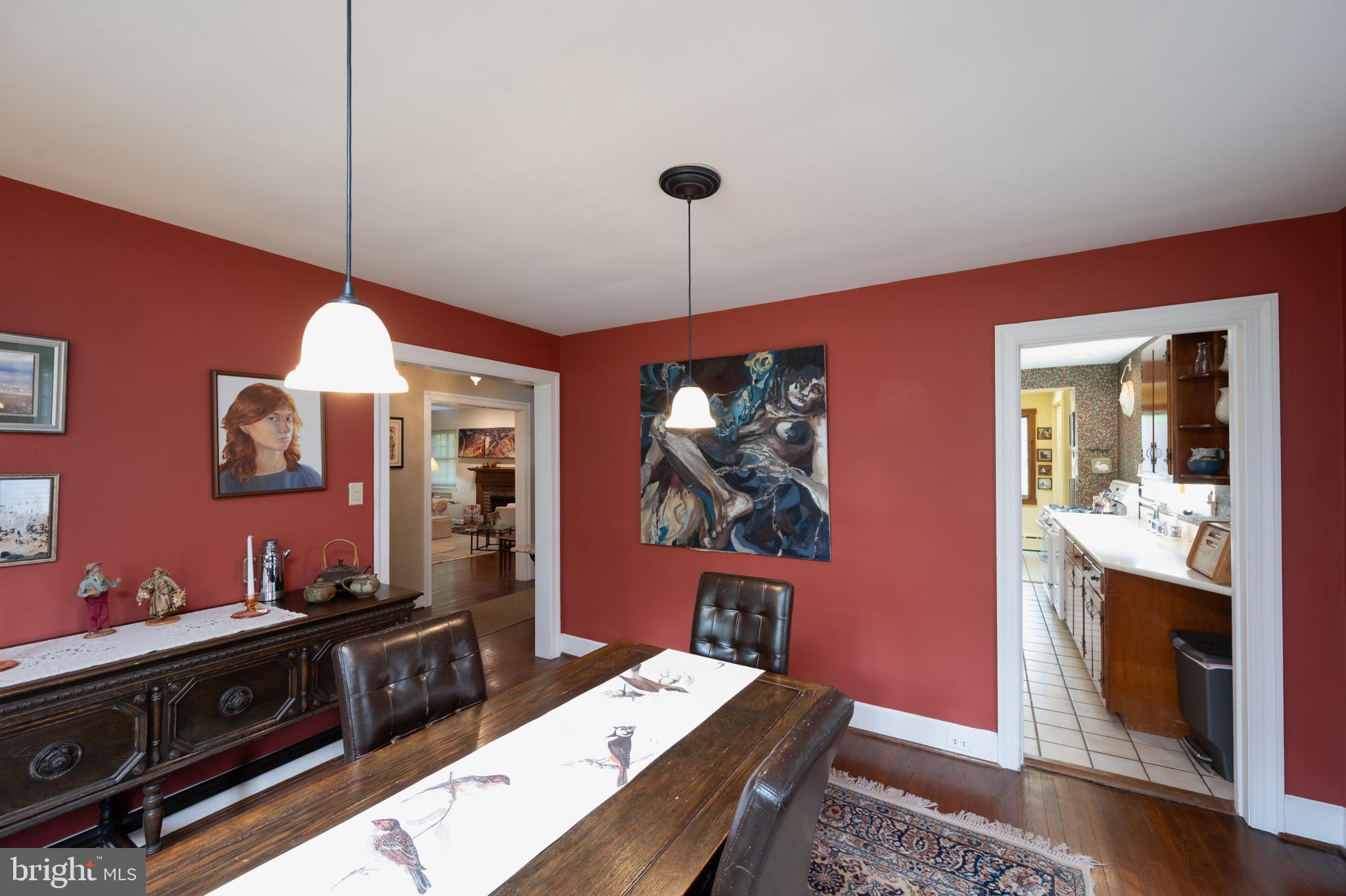 409 East Waverly Road Wyncote, PA 19095 - Photo 13 of 36 a room with furniture and flat screen tv