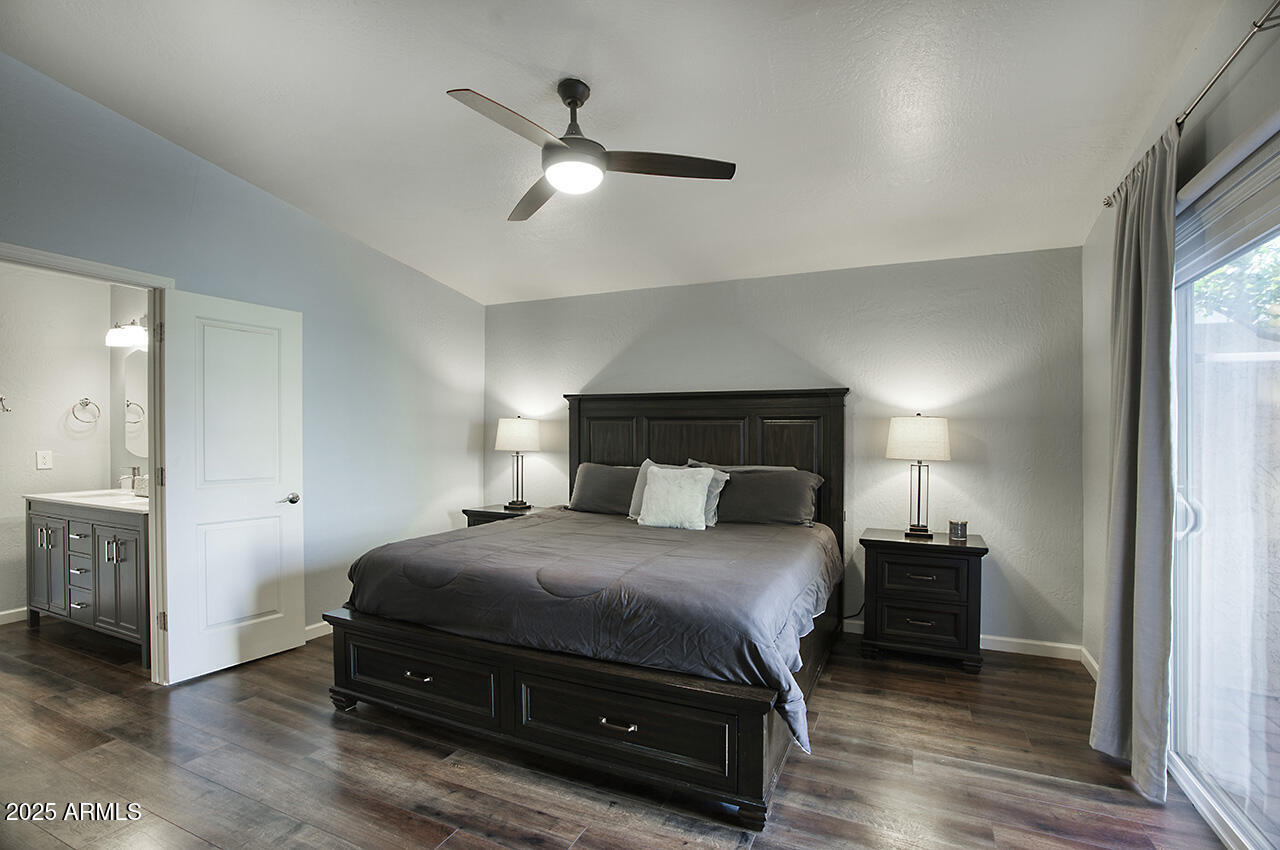 4339 East Osborn Road Phoenix, AZ 85018 - Photo 9 of 21 Primary Bedroom