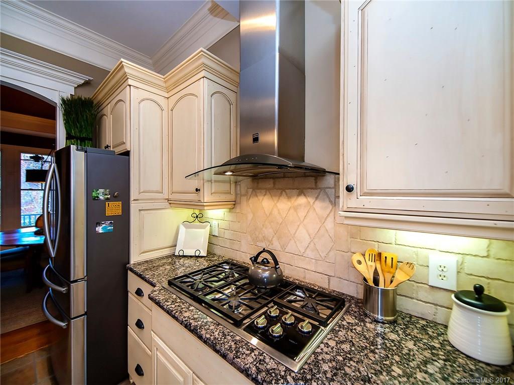 1575 Old Tara Lane Fort Mill, SC 29708 - Photo 9 of 24 Gallery Image 9
