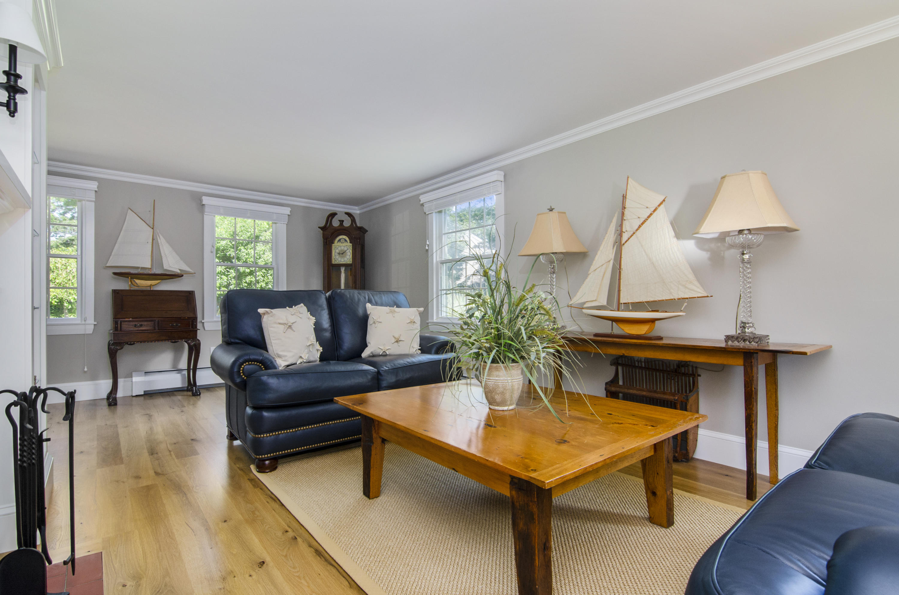 13 Conners Road Centerville, MA 02632 - Photo 9 of 33 005-photo-living-room-7434551