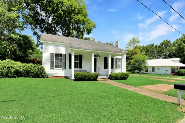 $64,000 | 217 North Yazoo Street, Yazoo City, MS 39194