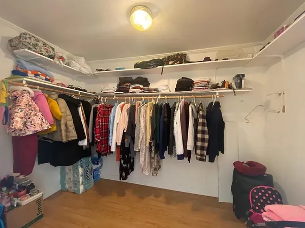 $1,950 | 5354 West Byron Street, Unit 2, Chicago, IL 60641