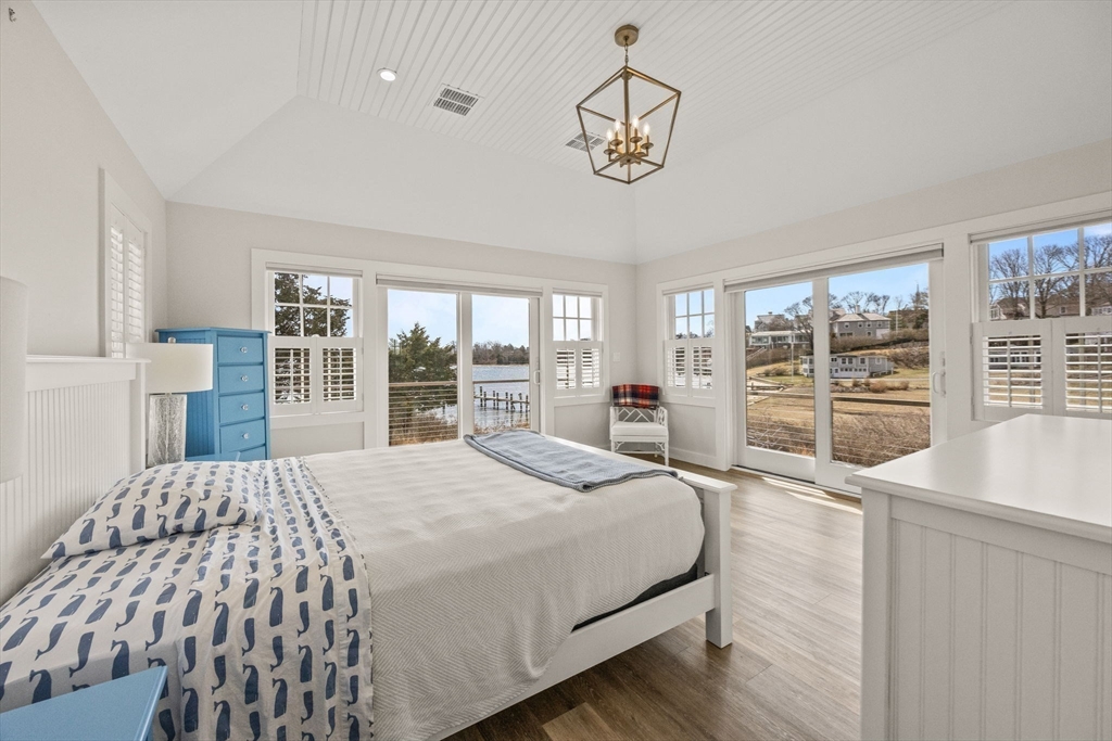 33 Oyster Place Barnstable, MA 02635 - Photo 18 of 30