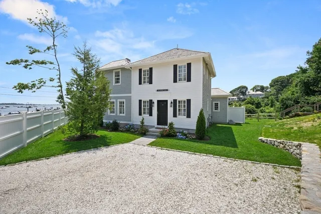 $2,345,000 | 33 Oyster Place, Barnstable, MA 02635