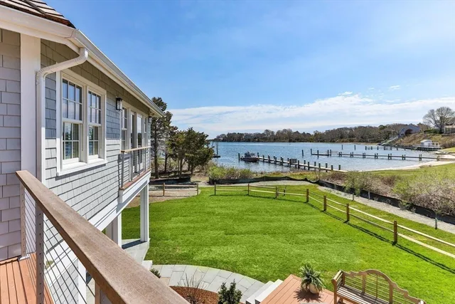 $2,345,000 | 33 Oyster Place, Barnstable, MA 02635