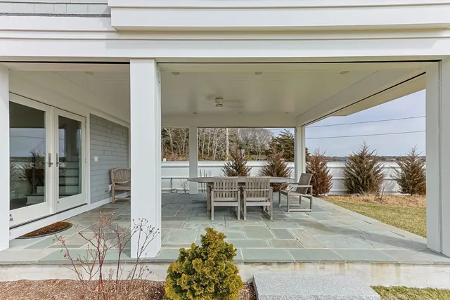 $2,345,000 | 33 Oyster Place, Barnstable, MA 02635