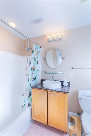 $169,900 | 541 Rosedale Avenue, Unit 202, St. Louis, MO 63112
