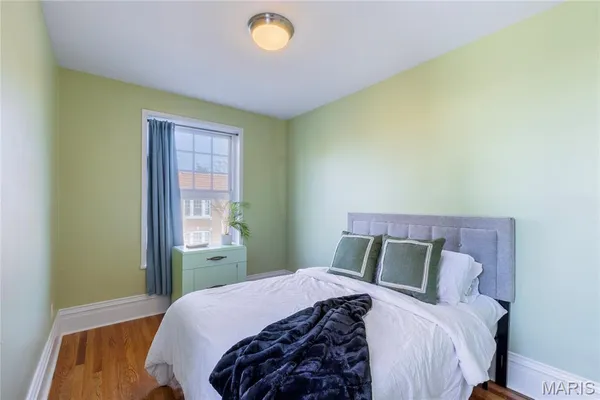 $169,900 | 541 Rosedale Avenue, Unit 202, St. Louis, MO 63112