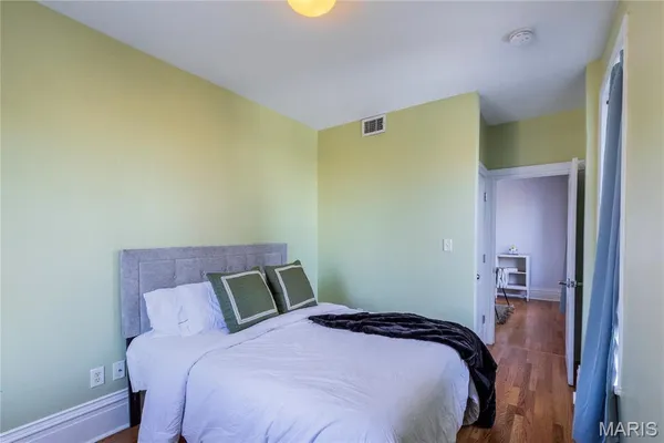 $169,900 | 541 Rosedale Avenue, Unit 202, St. Louis, MO 63112