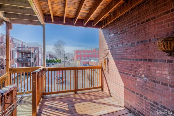$169,900 | 541 Rosedale Avenue, Unit 202, St. Louis, MO 63112