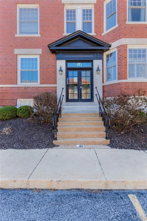 541 Rosedale Avenue, Unit 202 St. Louis, MO 63112 - Photo 3 of 30