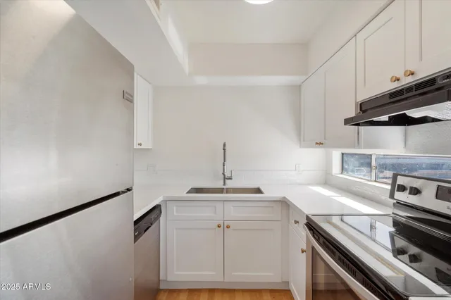 $220,000 | 2673 East Oakleaf Drive, Tempe, AZ 85288