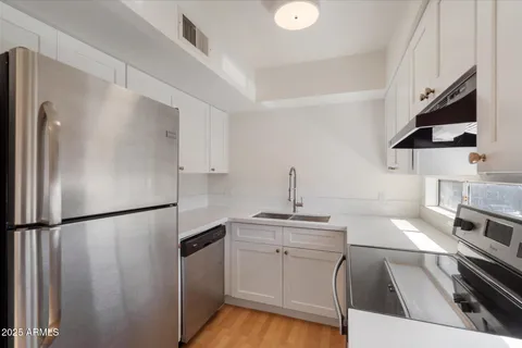 $220,000 | 2673 East Oakleaf Drive, Tempe, AZ 85288