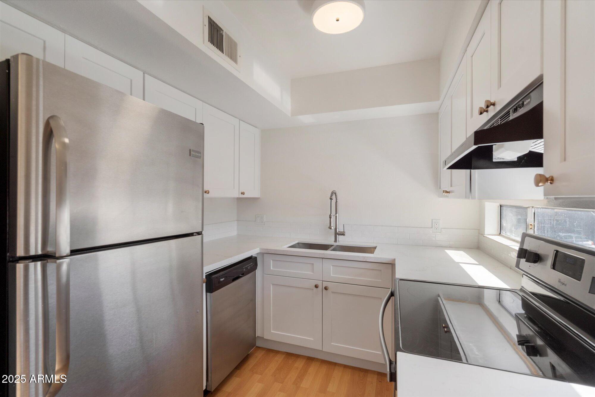 2673 East Oakleaf Drive Tempe, AZ 85288 - Photo 12 of 20 12-105477953