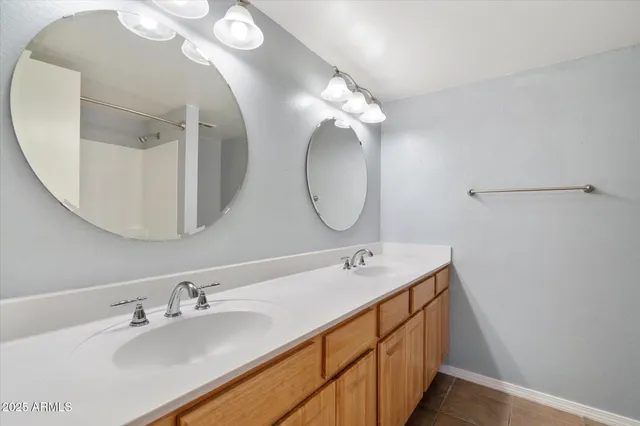 $220,000 | 2673 East Oakleaf Drive, Tempe, AZ 85288