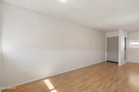 $220,000 | 2673 East Oakleaf Drive, Tempe, AZ 85288