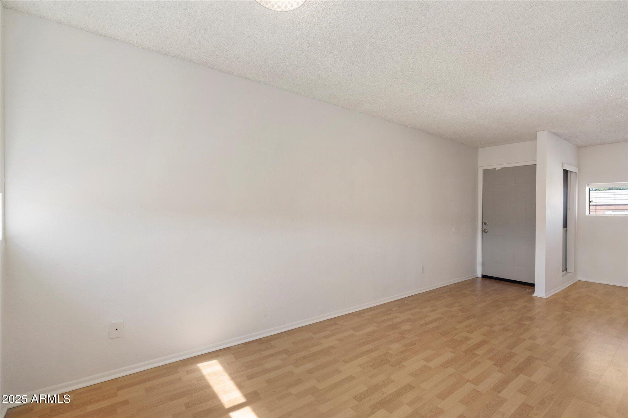 2673 East Oakleaf Drive Tempe, AZ 85288 - Photo 5 of 20 05-105477966