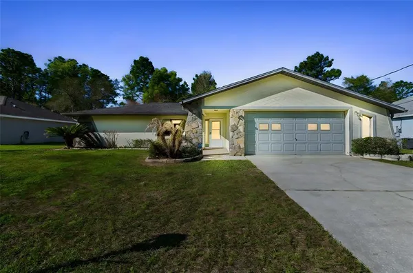 $242,000 | 8300 North Pickinz Way, Citrus Springs, FL 34433