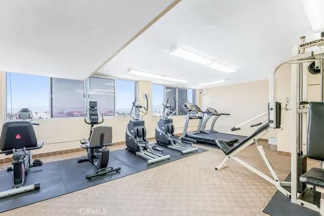 $380,000 | 421 South Lafayette Park Place, Unit 726, Los Angeles, CA 90057