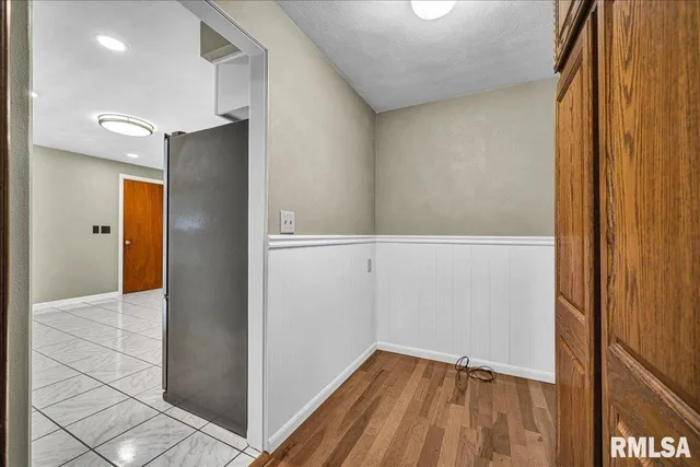 $270,000 | 303 West 3rd Avenue, Deer Creek, IL 61733