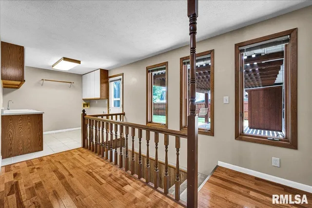 $270,000 | 303 West 3rd Avenue, Deer Creek, IL 61733