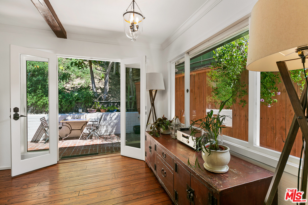 1600 Queens Road Los Angeles, CA 90069 - Photo 12 of 35 a living room with furniture and wooden floor