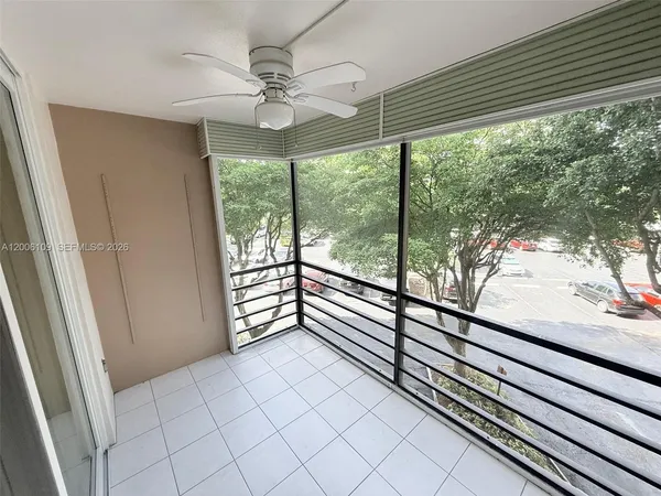 $1,850 | 1400 St Charles Place, Unit 314, Pembroke Pines, FL 33026